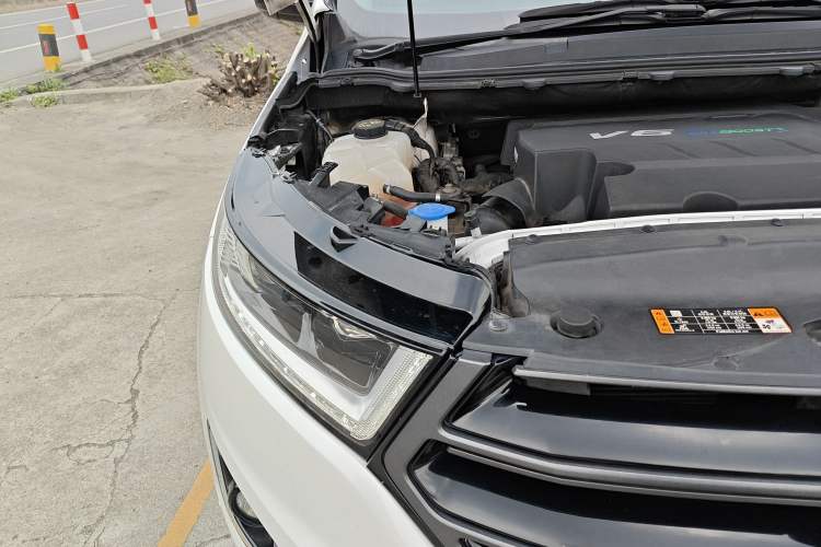 Used Ford Edge 2016 EcoBoost 330 V6 Four-Wheel Drive Sporty 7-Seater
