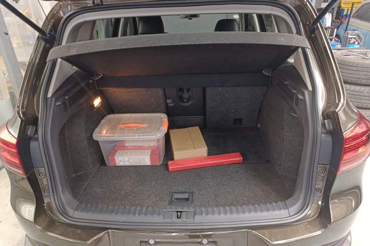 Used Volkswagen Tiguan L 2015 1.8TSI Automatic Two-Wheel Drive Trend Edition
