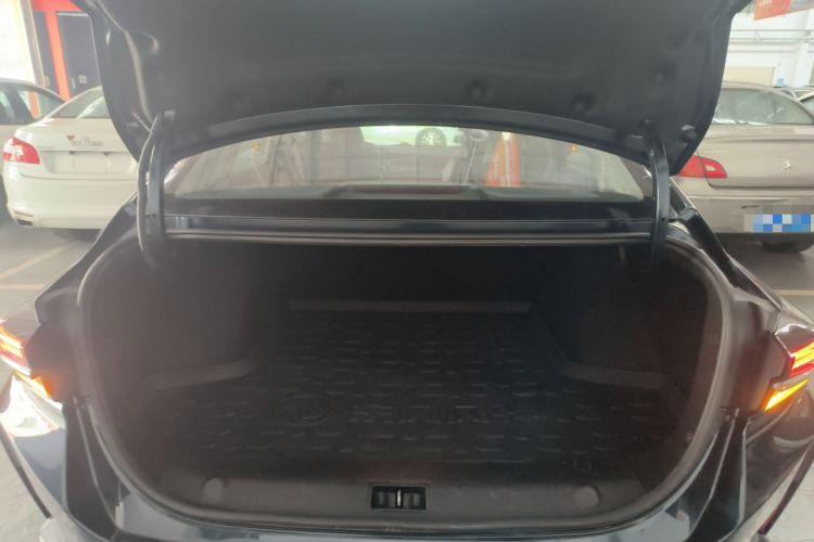 Used Dongfeng Aeolus Yixuan MAX 2021 1.5T Super-Powered Dad Edition