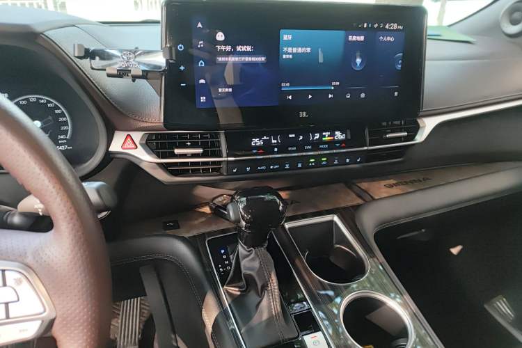 Used Toyota Sienna 2021 2.5L Hybrid Platinum Edition
