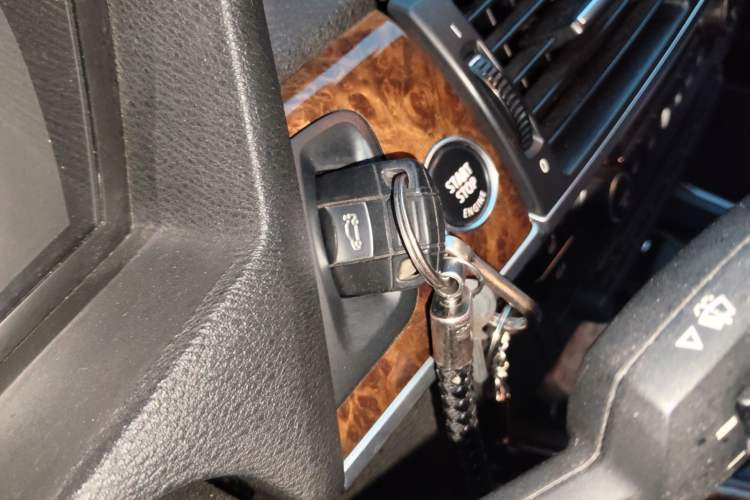 Used BMW X5 2013 xDrive35i Leading Model Vehicle Key