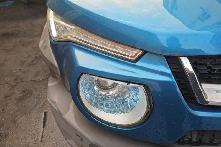 Used BAIC Off-Road BJ20 2016 1.5T CVT Luxury Model Right Front Headlight