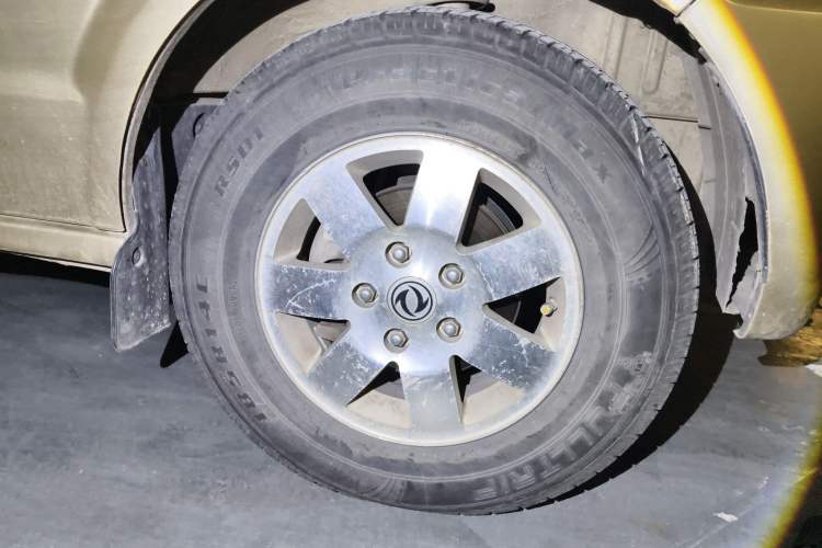 Used Dongfeng Xiaokang C37 2012 1.4L Comfort Version DK13-06
