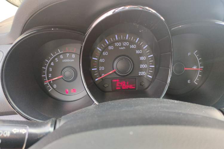 Used Kia K2 2011 Sedan 1.4L Manual Transmission GLS
