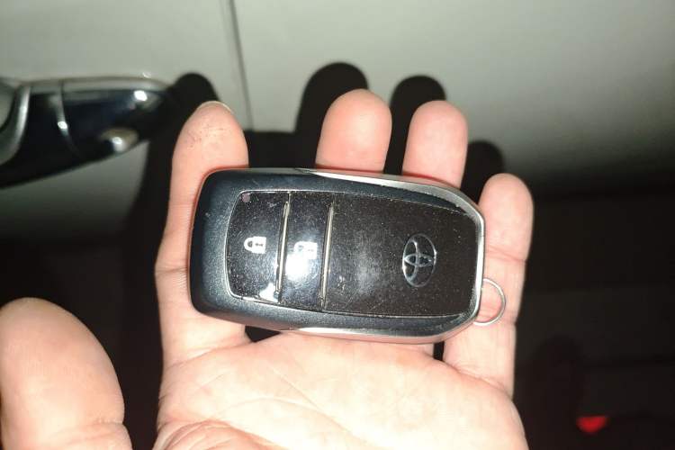 Used Toyota RAV4 2019 2.0L CVT Two-Wheel Drive Fashion X Limited Edition China V Standard