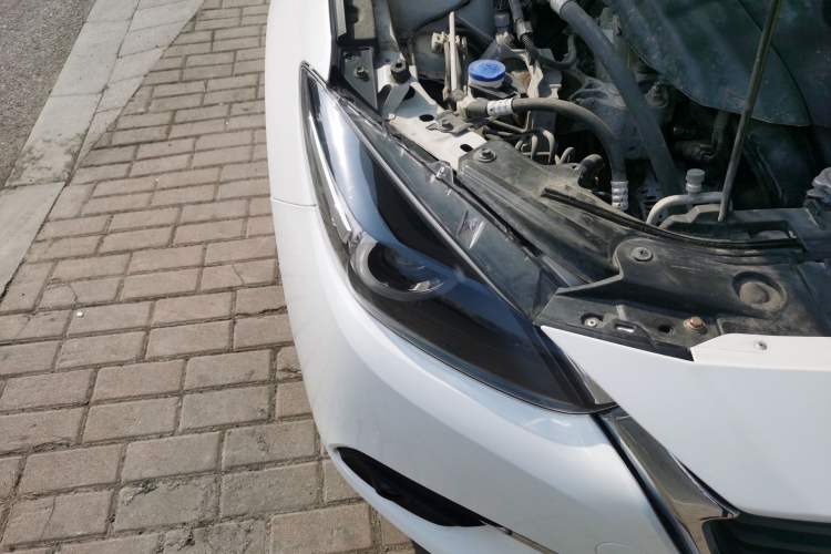 Used Mazda 3 Axela 2019 Cloud-Controlled Edition Hatchback 1.5L Automatic Luxury Model China VI Standard
