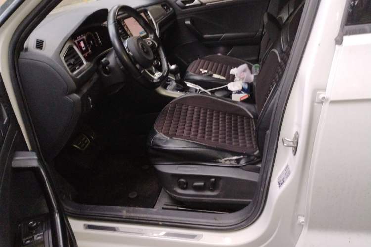 Used Volkswagen T-ROC 2020 280TSI DSG Two-Wheel Drive R-Line Pro Driver Seat