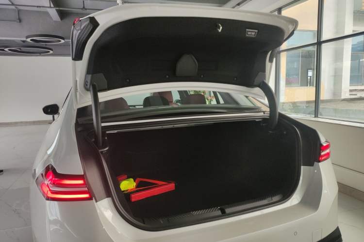 Used BMW 5 Series 2026 530Li Leading M Sport Package