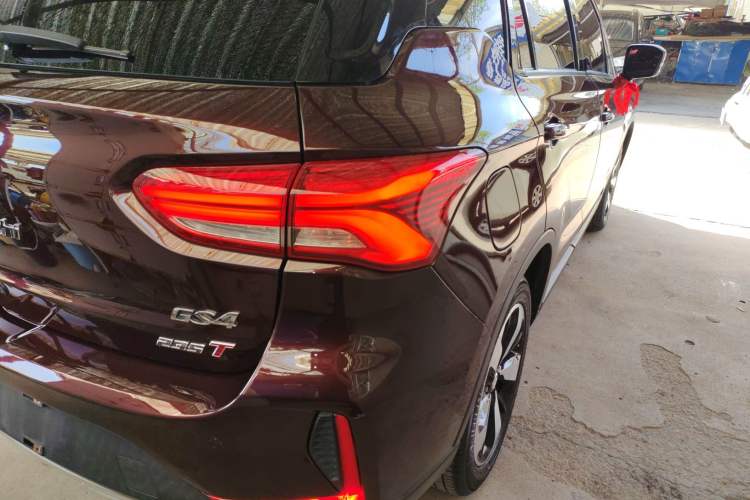 Used GAC Trumpchi GS4 2018 235T Automatic Two-Wheel-Drive Supreme Edition Right Rear Taillight