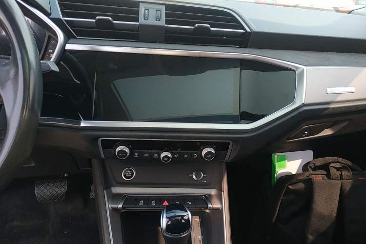 Used Audi Q3 2022 35 TFSI Fashion Dynamic Model