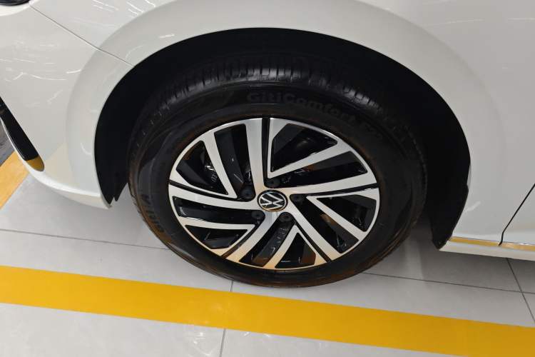 Used Volkswagen Lavida 2024 1.5L Automatic Starry Sky 5 Million Edition