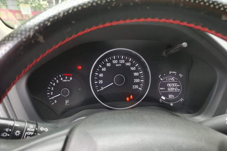 Used Honda Vezel 2016 1.8L CVT Front-Wheel Drive Pioneer Edition