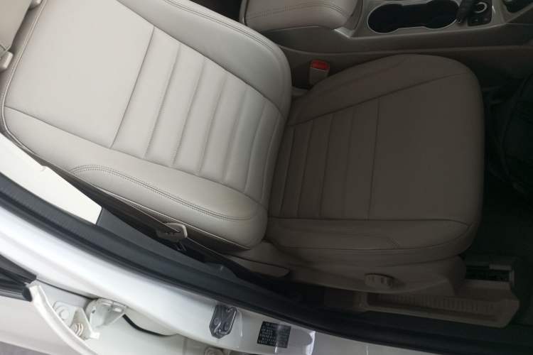 Used Ford Kuga 2013 2.0L GTDi Four-Wheel Drive Premium Model