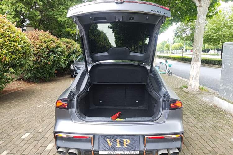 Used CHANGAN UNI-V 2022 2.0T Leading-Speed Edition