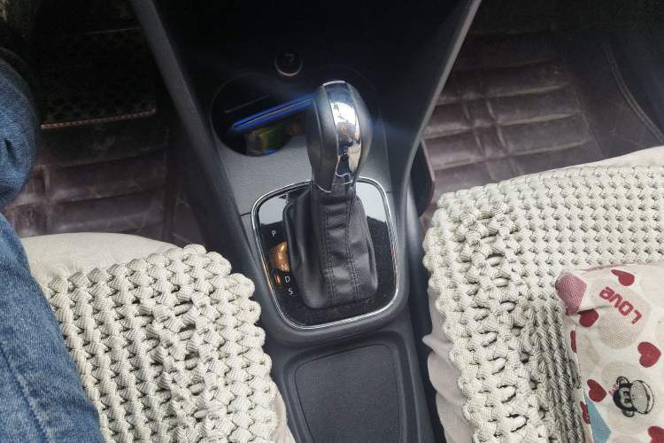 Used Volkswagen Polo 2016 1.6L Automatic Comfort Model
