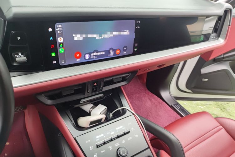 Used Porsche Cayenne E-Hybrid 2024 Cayenne E-Hybrid 2.0T Audio And AC Panel