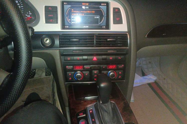 Used Audi A6L 2011 2.8 FSI Comfort Model
