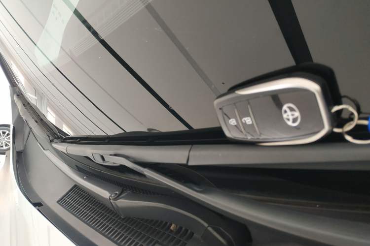 Used Toyota Venza 2023 2.0L CVT Two-Wheel Drive Luxury Edition
