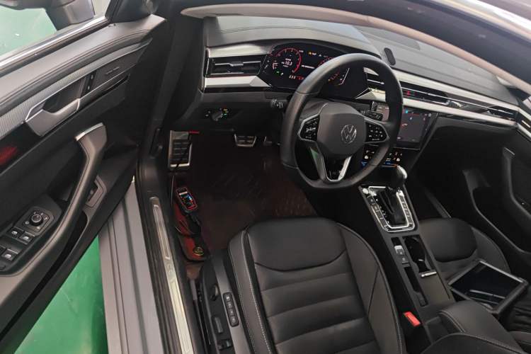 Used Volkswagen FAW-Volkswagen CC 2023 380TSI Striking Edition