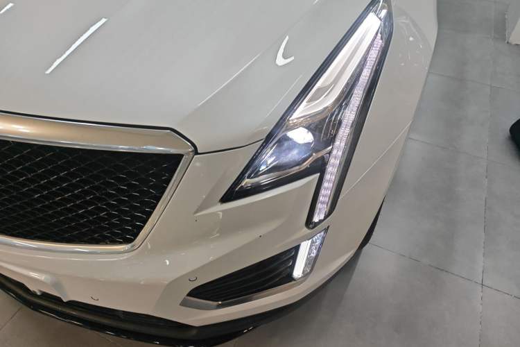 Used Cadillac XT5 2022 2.0T Four-Wheel Drive Luxury Version (Hummingbird Edition)
