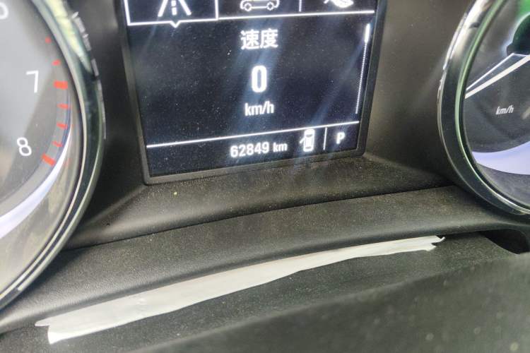 Used Buick Verano 2019 Sedan 15S Automatic Entry Model Odometer Close Up