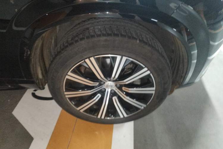 Used Volvo XC90 2024 B6 Zhiyi Luxury 7-Seater