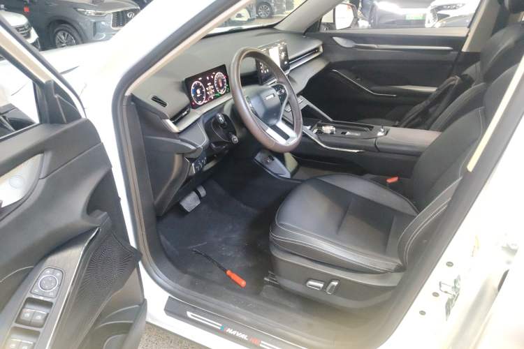 Used Haval H6 New Energy 2023 DHT-PHEV 110KM Long-Range Edition

