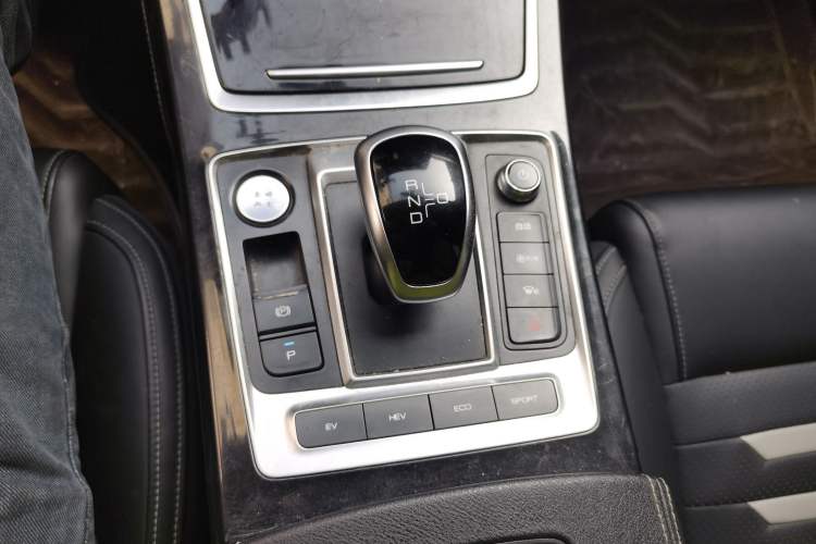 Used BYD Qin Pro New Energy 2019 DM Super Edition 1.5TI Automatic Smart Connect Speedy Model China VI Standard Gear Lever