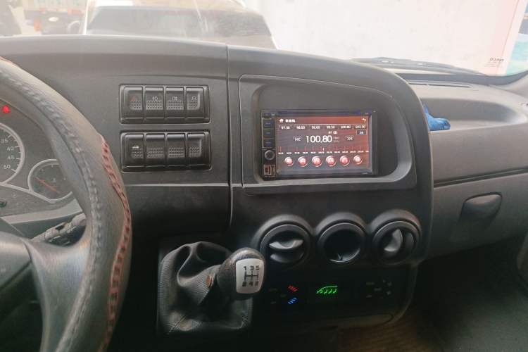 Used Iveco Power Daily 2013 3.0T-V39 High-Roof Box Truck F1C
