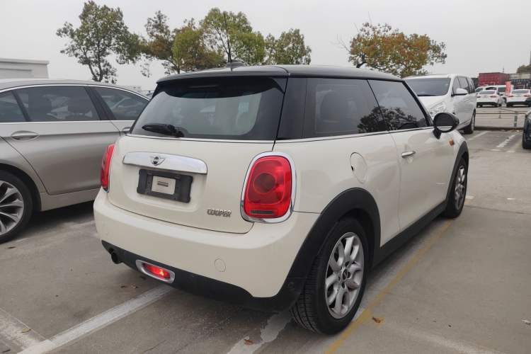 Used MINI 2014 1.5T COOPER Fun
