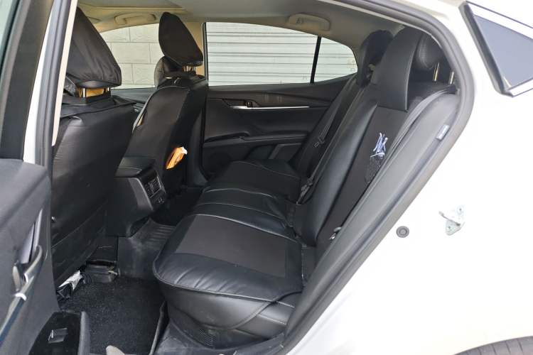 Used Toyota Camry 2025 Dual-Motor 2.0 HG Guanghui Edition
