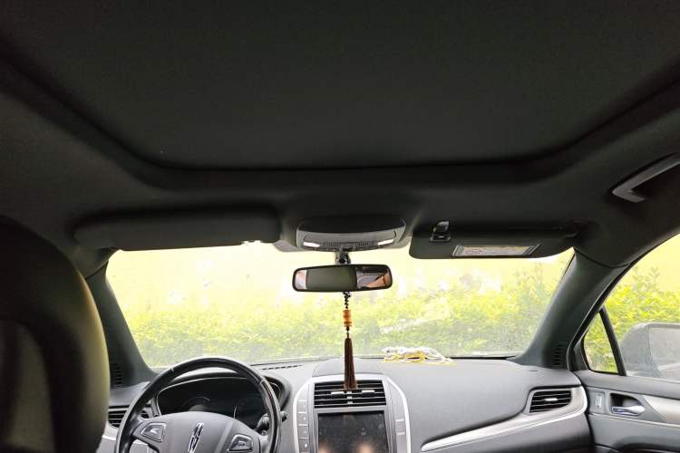 Used Lincoln MKC 2016 2.0T Two-Wheel Drive Deluxe Edition