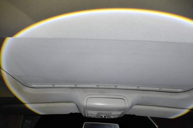 Used Volkswagen Sagitar 2014 1.6L Automatic Fashion Model Headliner