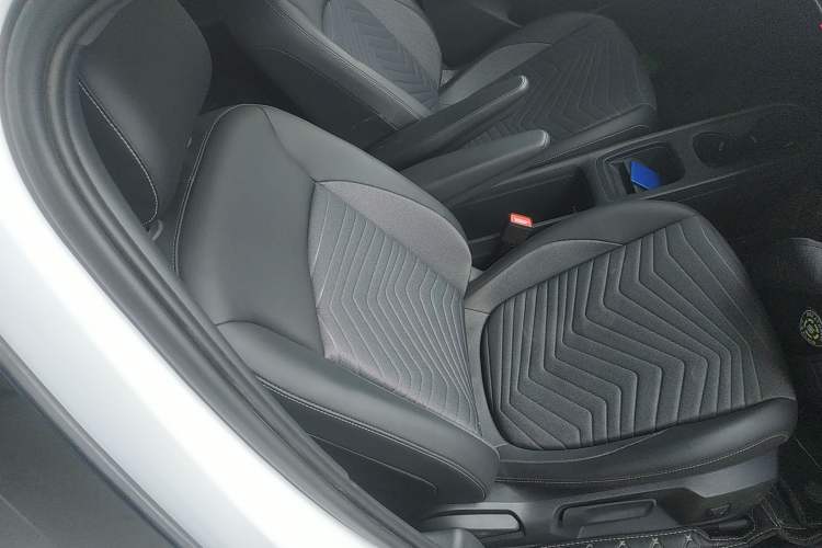 Used Volkswagen ID.3 2025 Smart Version Pure & Intelligent Enjoyment Edition Right Front Seat