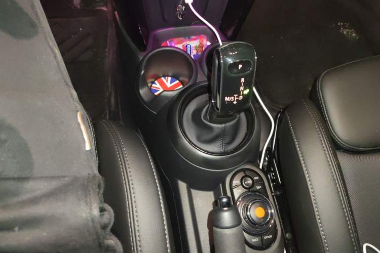 Used MINI 2021 1.5T COOPER Classic Edition
