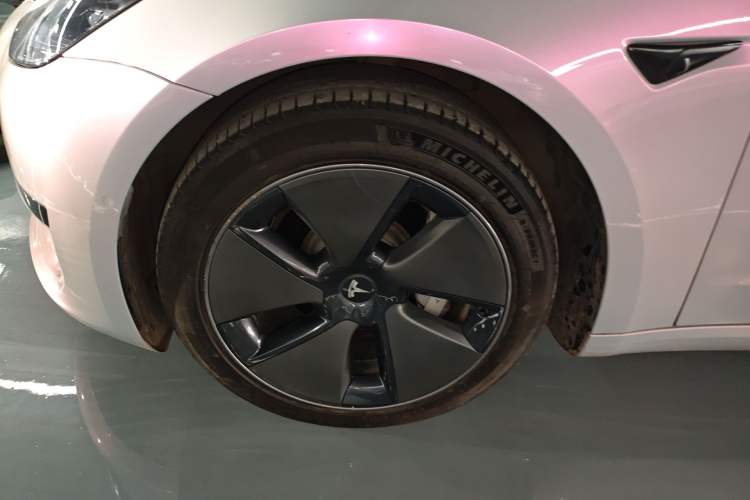 Used Tesla Model 3 2022 Rear-Wheel-Drive Version Left Front Wheel Hub