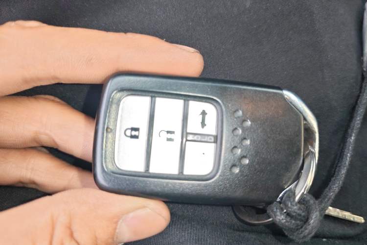 Used Honda Civic 2016 220TURBO CVT Luxury Edition
