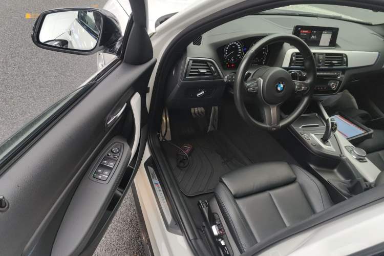 Used BMW 1 Series 2018 M140i Driver Seat