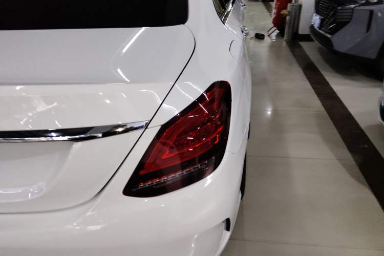 Used Mercedes-Benz C-Class 2021 C 260 L Sport Edition Star Collection Exterior 3