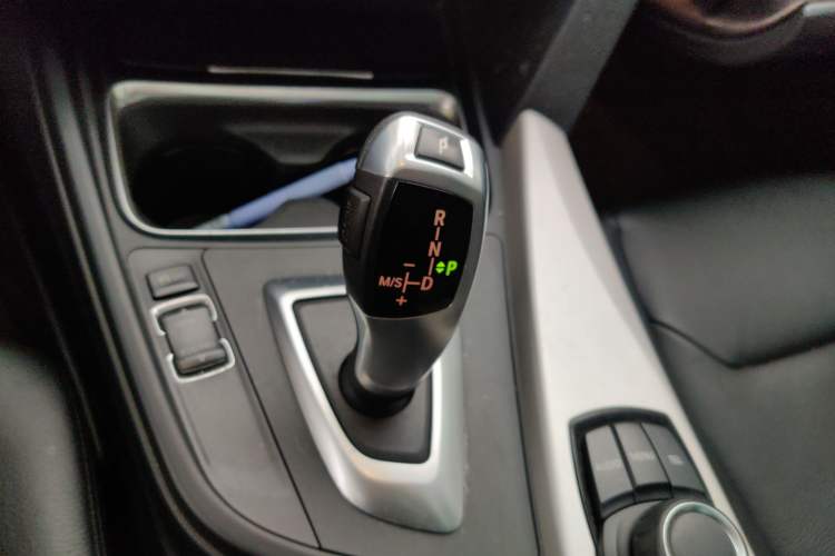 Used BMW 3 Series GT 2013 320i Leading Model Gear Lever