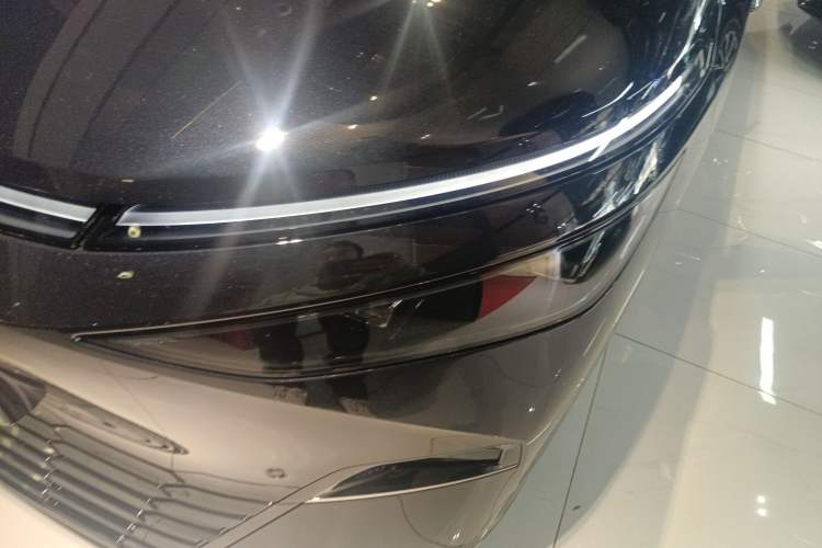 Used XPeng X9 2024 640 All-Wheel Drive High-Performance Max
