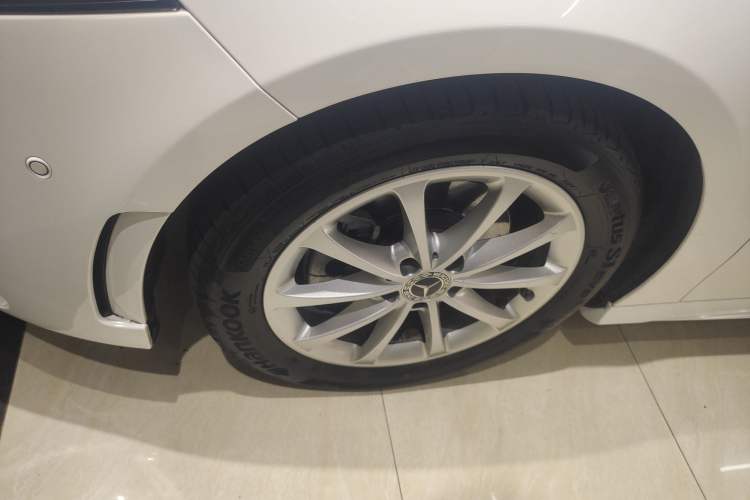 Used Mercedes-Benz A-Class 2020 Restyled A 200 L Sport Sedan Fashion Version Left Front Wheel Hub