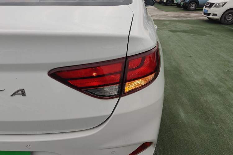 Used Hyundai Celesta 2018 1.6L Automatic GL Enjoyment Edition China VI compliant