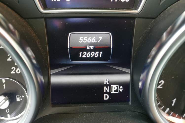 Used Mercedes-Benz M-Class 2012 ML 350 Luxury Edition