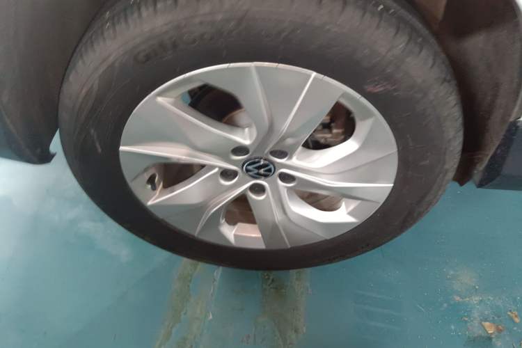 Used Volkswagen Tharu 2023 300TSI Two-Wheel-Drive Crescent Edition Exterior 5