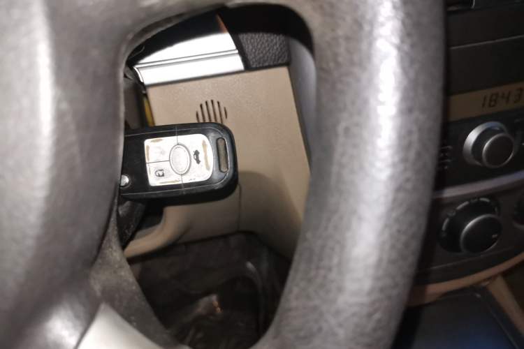 Used Buick Excelle 2011 1.6 LX-MT Vehicle Key