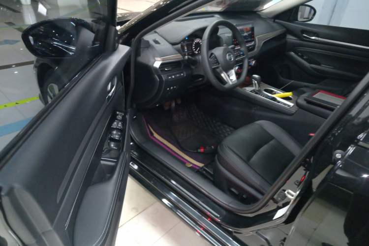 Used Nissan Teana 2021 2.0L XL Upper AD1 Smart Drive & Navigation Edition Left Front Seat