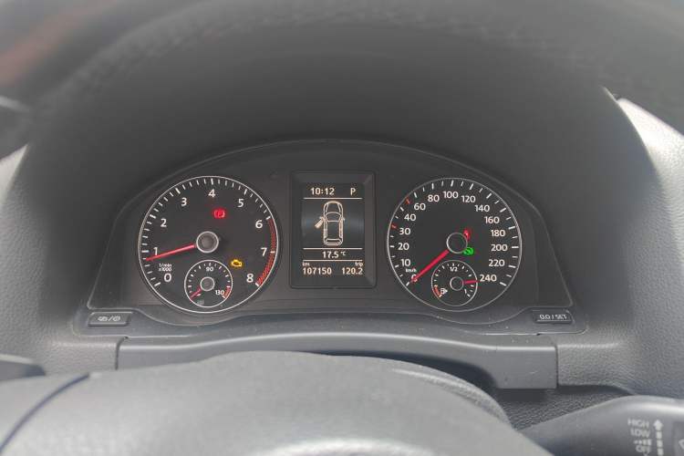 Used Volkswagen Golf 2011 1.4TSI Cross Golf Instrument Cluster