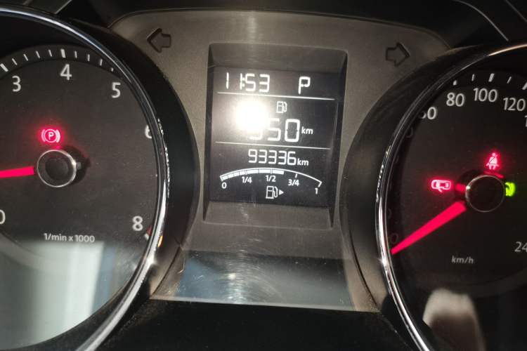 Used Volkswagen Bora 2013 1.6L Automatic Fashion Model