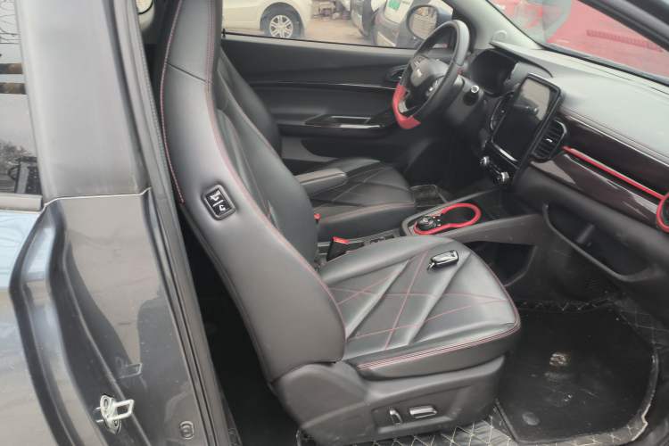 Used Chery Little Ant 2022 Sweet Pink Edition Half-Sugar Version Lithium Iron Phosphate 30 kW 301 km